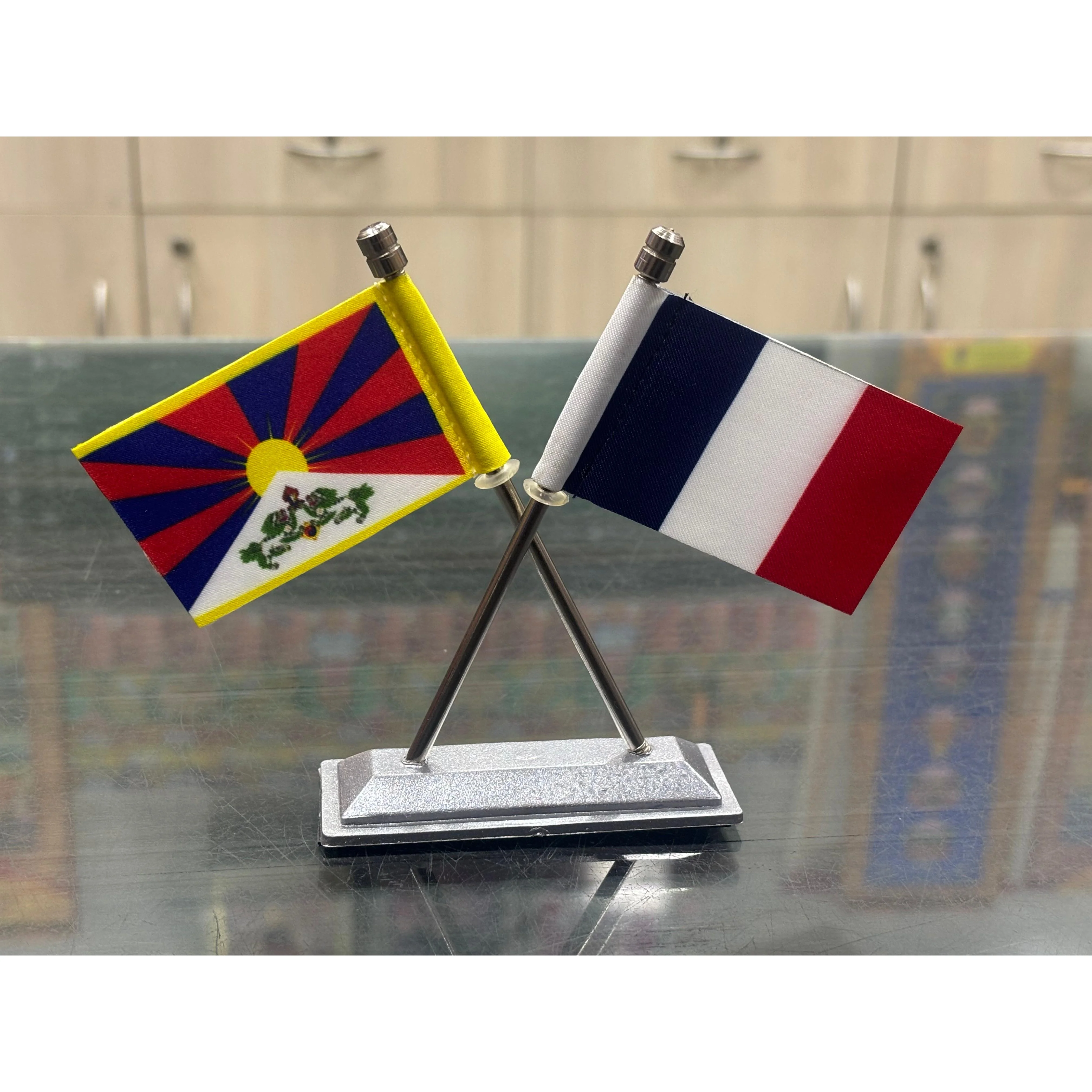 Table Flags Tibet and France