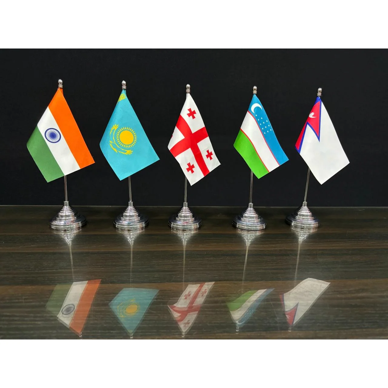 Diplomat Table Flags