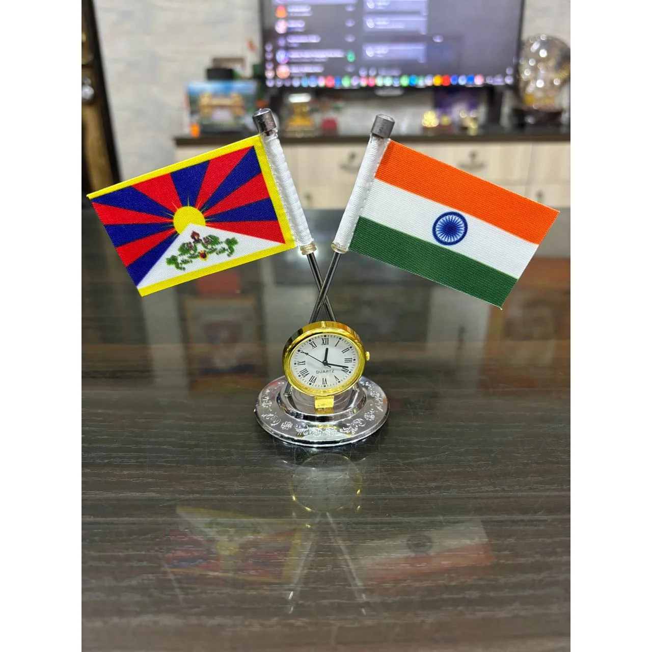 Diplomat  able Flags