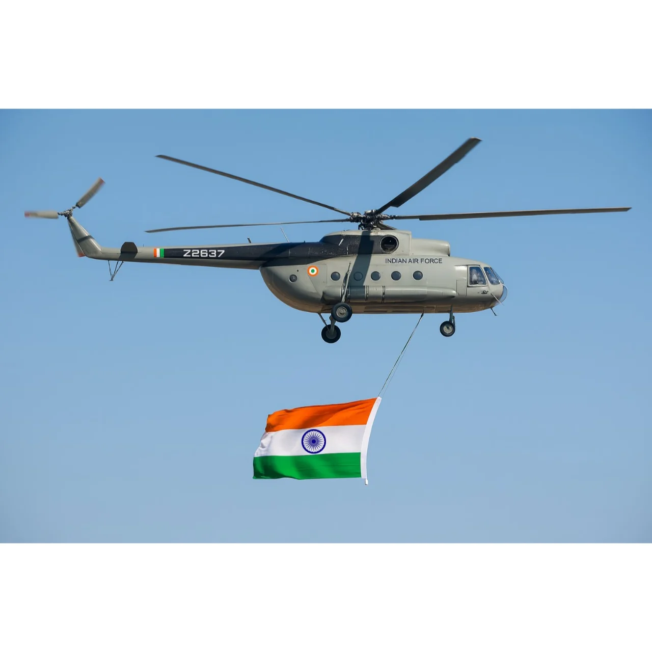 Aircraft Hanging India Flag for Indian Army