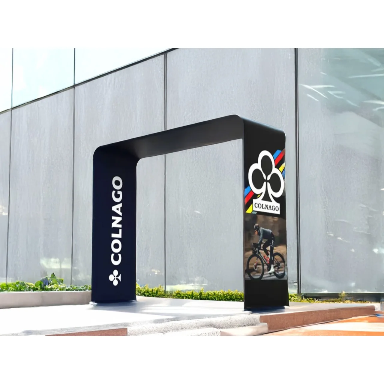 Welcome Gate Colnago